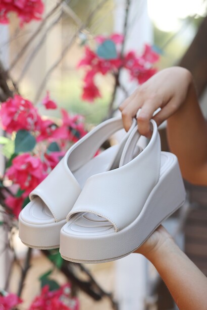 Kadın Yüksek Taban Tarz Kadın Sandalet Nica 