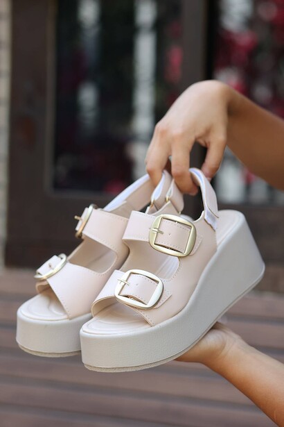 Kadın İki Tokalı Kalın Tabanlı Sandalet Tiny  Bej 4