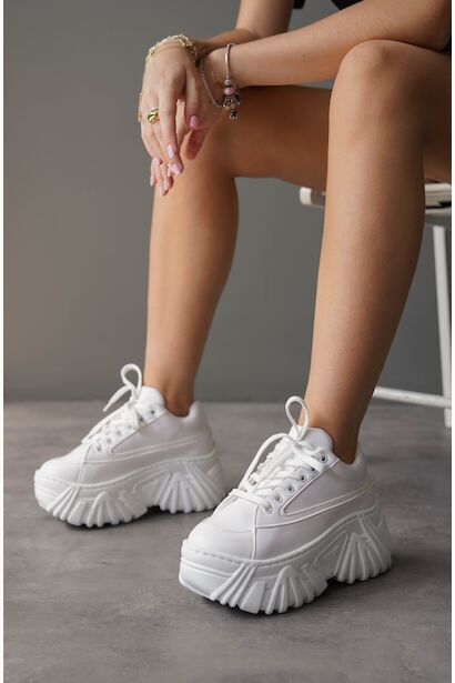 Kadın Kalın Taban Bağcıklı Günlük Ayakkabı Lili  Beyaz