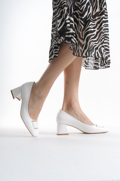 Kadın Kare Tokalı Kısa Topuklu Ayakkabı Missia  Beyaz 4