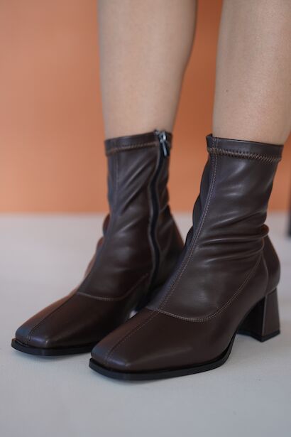 Kadın Fermuarlı Esnek Kısa Topuklu Bot Goya 