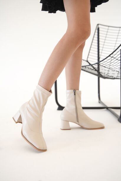 Kadın Fermuarlı Esnek Kısa Topuklu Bot Goya  Bej 6