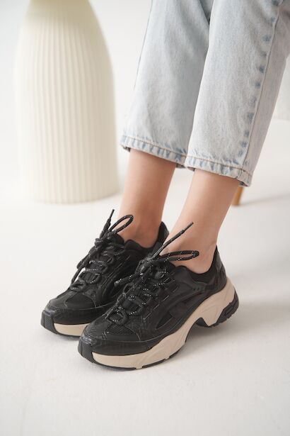 Kadın Bej Taban Bağcıklı Sneaker Lorela 