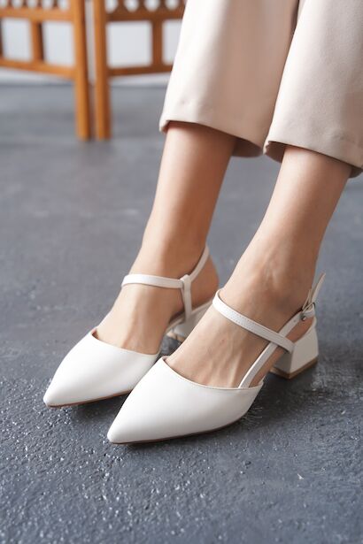 Kadın Tasarım Baret Arka Açık Kısa Topuklu Ayakkabı Emoi  Beyaz Cilt  4