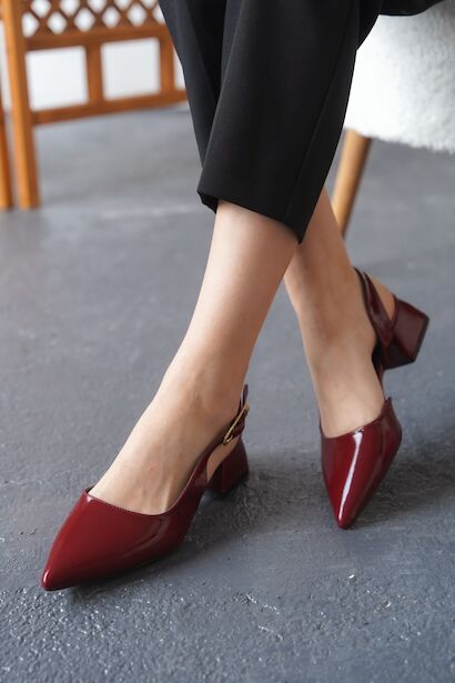 Kadın Sivri Burun Karnıyarık Kısa Topuklu Ayakkabı Romeo  Bordo 4