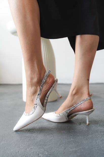 Kadın Arkası Açık Yılan Desenli Kısa Topuklu Ayakkabı  Beyaz Cilt 