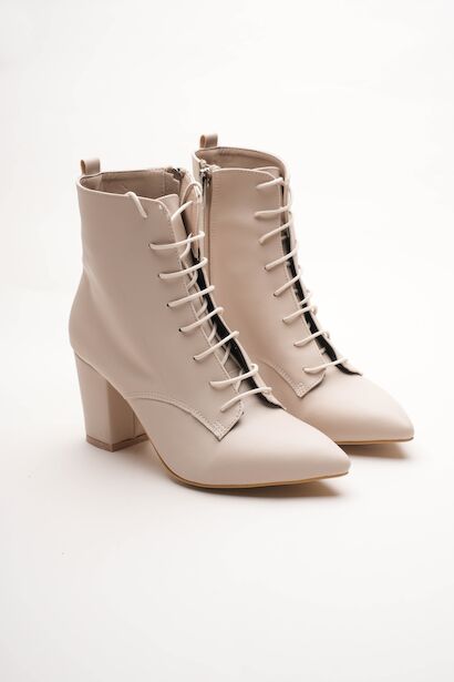 Kadın Bağcıklı Fermuarlı Sivri Burun Kalın Topuklu Bot Vorena 