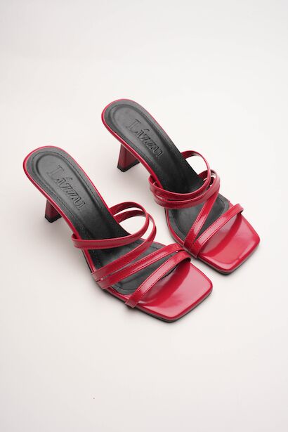 Kadın Küt Butun Tasarım Topuklu Terlik Prana Kırmızı Rugan