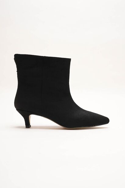 Kadın Siyah Süet Görünümlü Kitten Heel Kısa Topuklu Sivri Burun Bot & Bilek Boy Çizme Marsy 