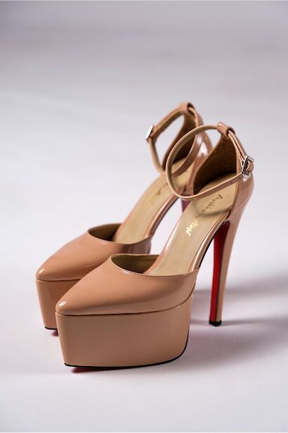 Kadın Özel Tasarım Orta Topuklu Topuklu Ayakkabı Drew  Nude Rugan