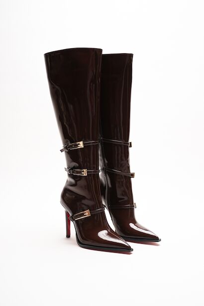 Kadın Siyah Rugan Sivri Burun 3 Tokalı İnce Topuklu Çizme Tokai  Kahverengi